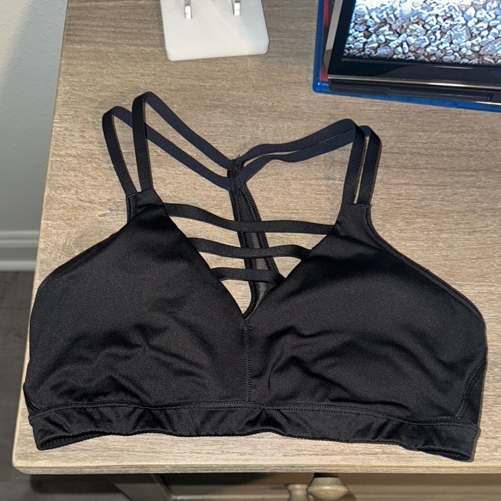 Victoria Sport Strappy Black Bralette